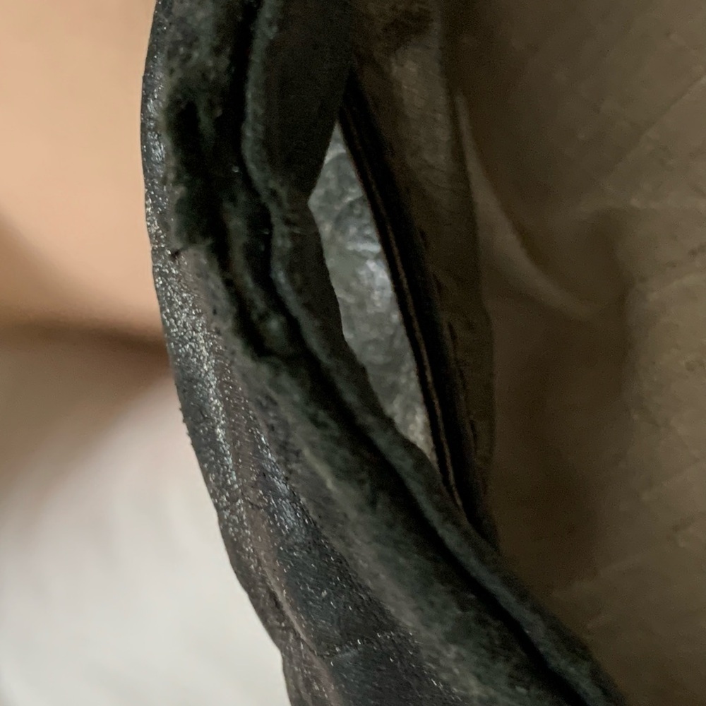 HOST PICK! Gucci Hysteria Hobo - Picture 6 of 12